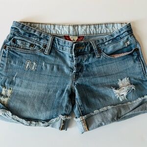 DISTRESSED LUCKY BRAND CUFFED JEAN SHORTS